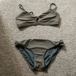 Roxy bikini set